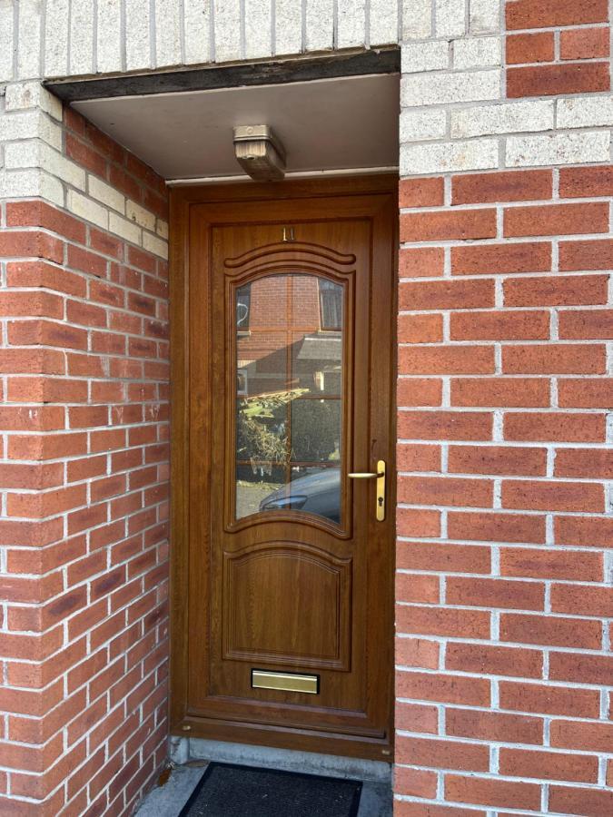 11 Parkmore Street, Ormeau Road, Belfast, Bt7 2Gt, 2 Bedroom House Dış mekan fotoğraf