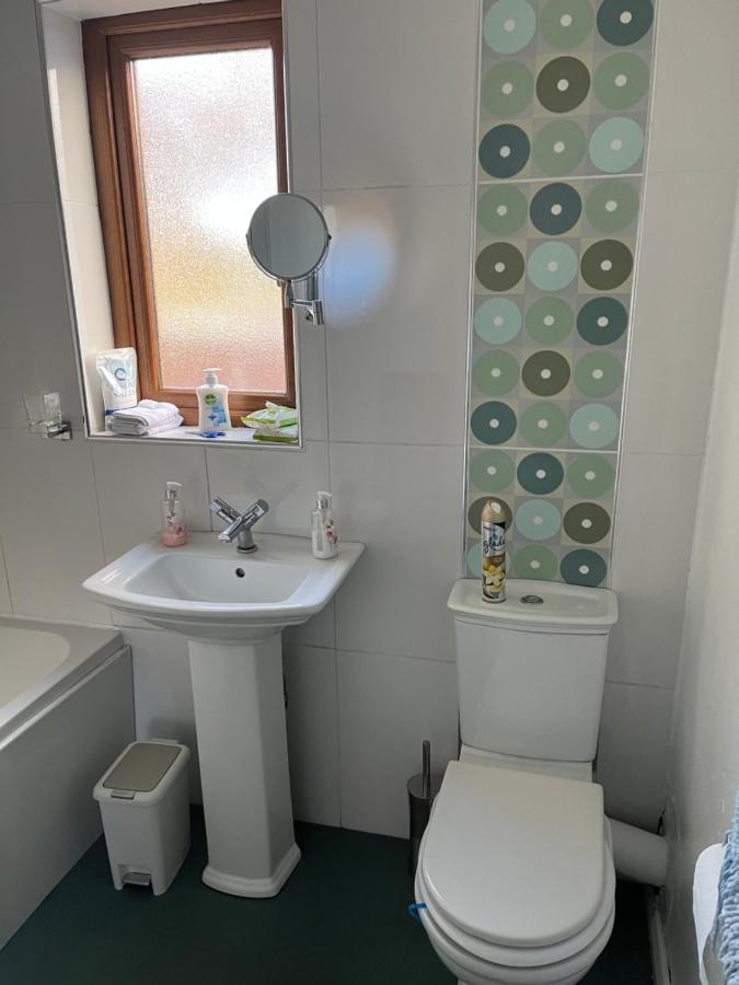 11 Parkmore Street, Ormeau Road, Belfast, Bt7 2Gt, 2 Bedroom House Dış mekan fotoğraf