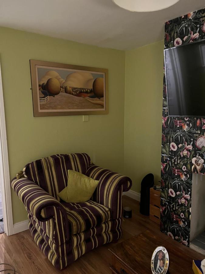 11 Parkmore Street, Ormeau Road, Belfast, Bt7 2Gt, 2 Bedroom House Dış mekan fotoğraf